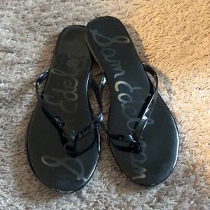 Sam Edelman black flip flops
